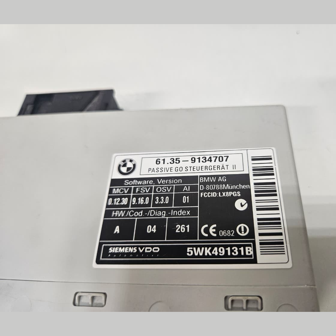 OEM BMW E60 E63 E70 E71 Comfort Keyless Passive Access Control Module 9134707
