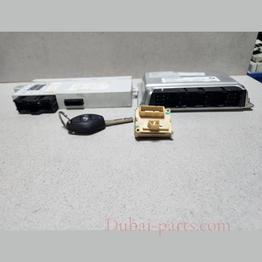 2001-2010 BMW 525i Engine Control Unit 7530260 E65 730 M54 