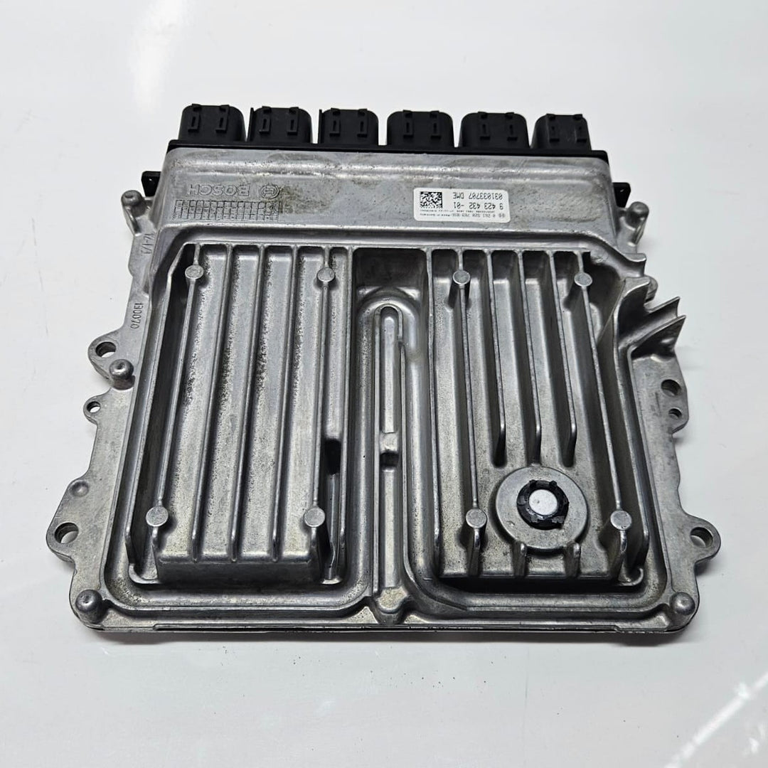 9423432-2018-19 BMW 530i G11 G12 G30 B46 B48 Engine Control Module Unit DME OEM