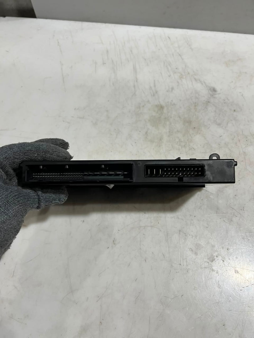 BMW 528i F07 5' GT M6 535i Body Control Module BCM Junction Box 9228495 OEM