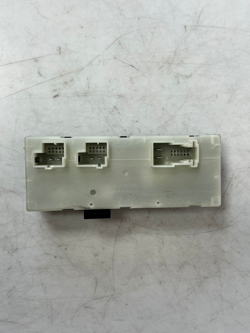 2016-19 BMW 750i G11 G12 G20 G30 F90 F92 F95 Tailgate Control Module 7448871 OEM