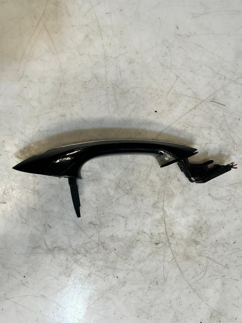BMW 7 Series F01 F02 F03 F04 F36 Front Door Exterior Handle Front Right 7305366