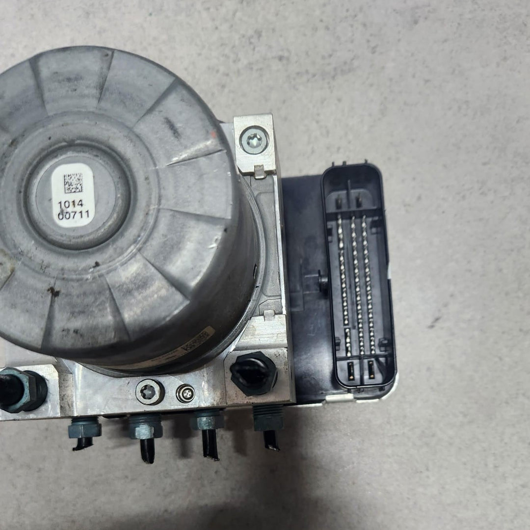 BMW Abs Pump Assembly 5A2A7483 Series G20 G21 OEM