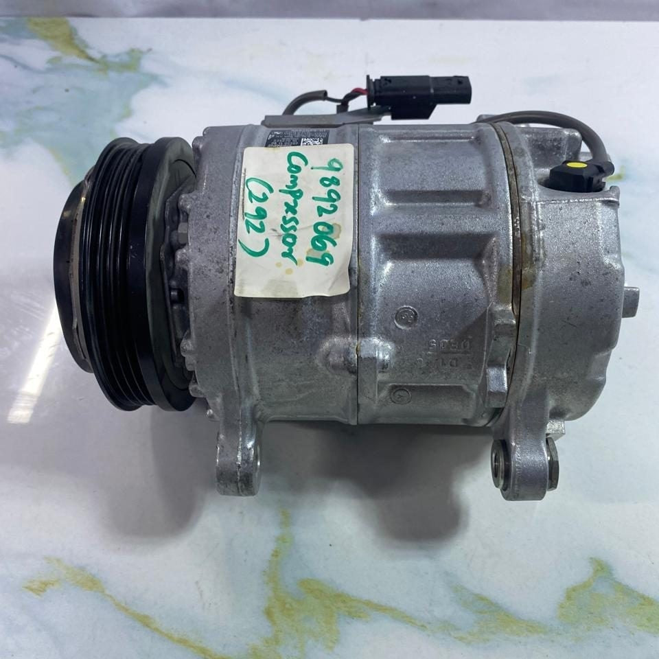 BMW Air Diesel B57 Compressor 9892069 BMW X5 G05, X6 G06, and X7 G07 G60 G61