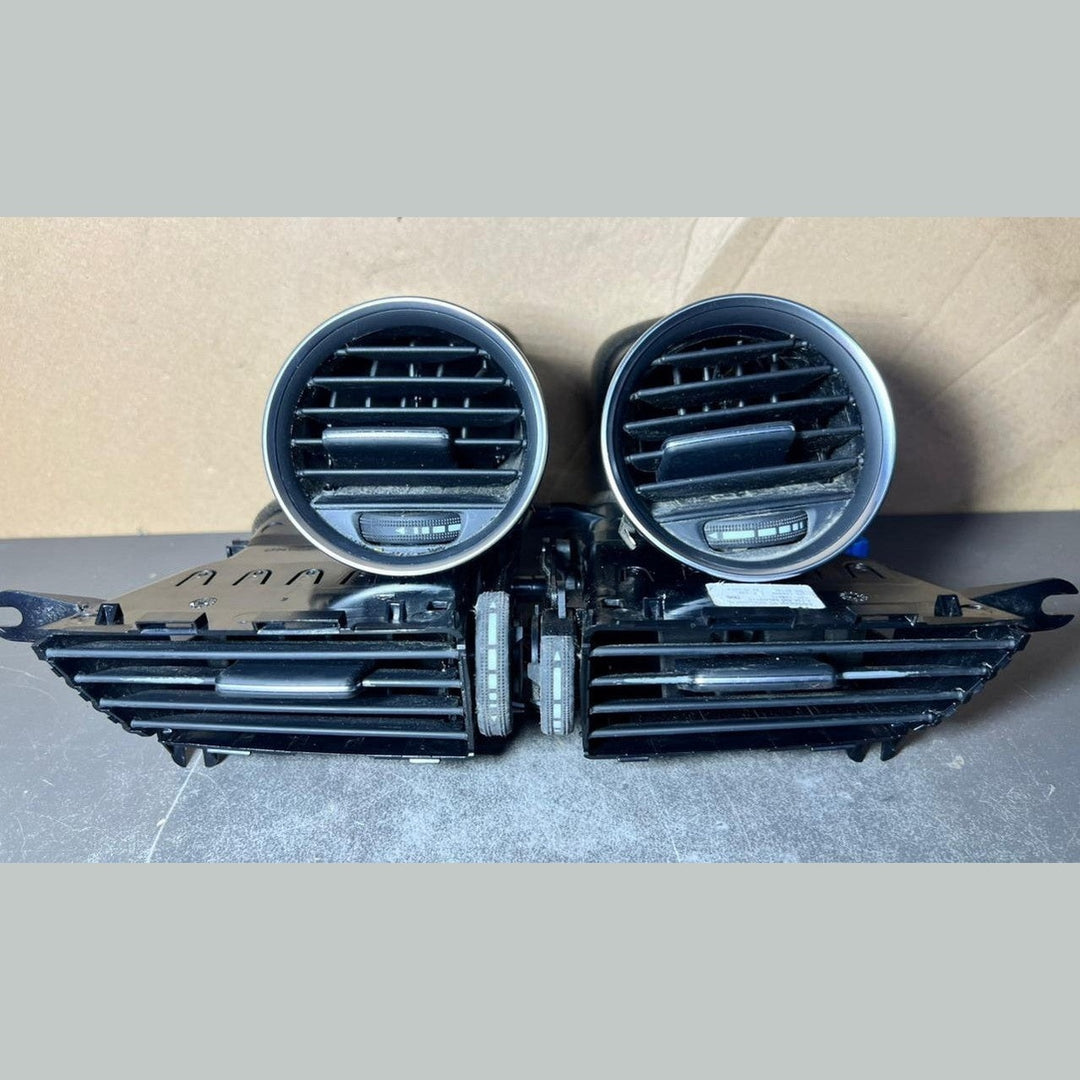 12-14 Mercedes W204 C300 C250 Front Center Dashboard  Heater A/C Air Vent Set