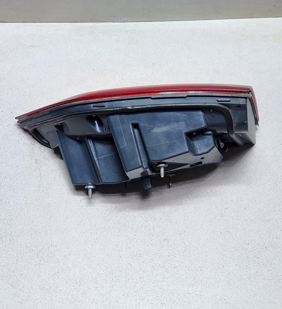 2016-2018 BMW X6 Tailgate Inner Light 7438826 X6 F16 F86 OEM