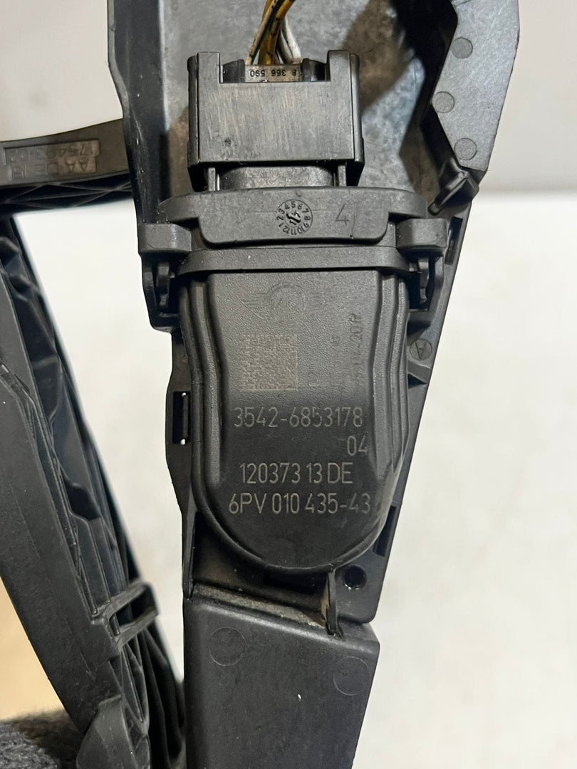 2007-2013 Mini Cooper R56 R55 R57 R60 Accelerator Pedal Position Sensor 6853178