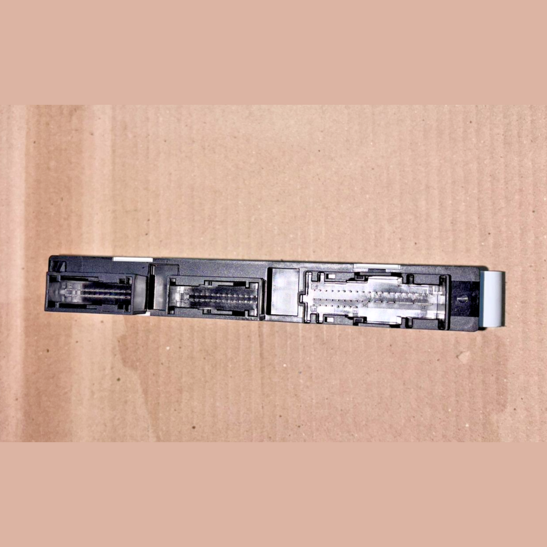 BMW 5 SERIES F02  F10 550I N63 ENGINE CONTROL UNIT  ECU KIT WITH KEY  8610680