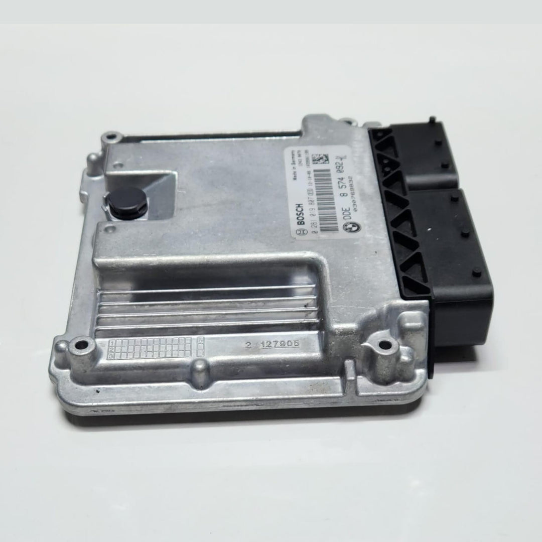 2010-2014 BMW X3 Engine Control Unit 8574092 OEM X3 F25 N47 