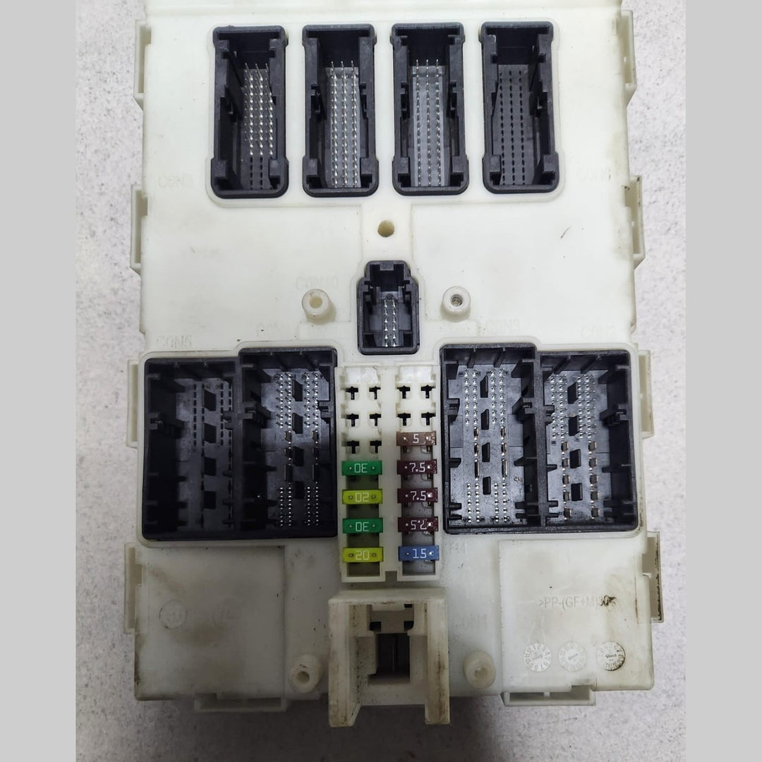 2012-2018 BMW M3 Front Electronic Module 6825539