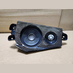 Bild in die Galerieansicht laden, 2008-2019 BMW X6 D Pillar Speaker 9211048 X6 E71 E72 rear left
