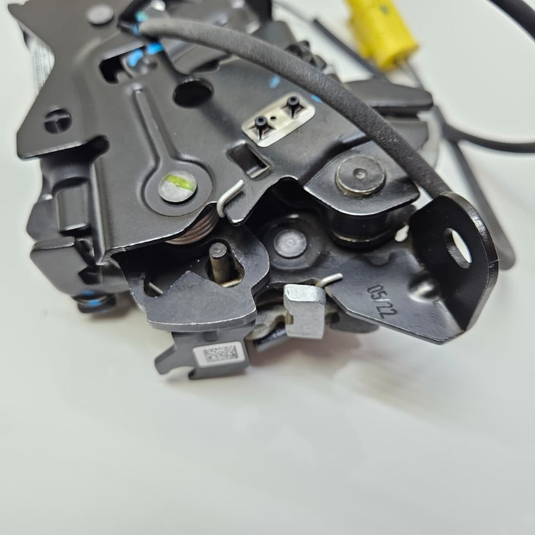 8737702-Genuine 2018-2023 BMW X1 F48 X2 F39 Bonnet Lock Brand New