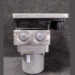 Bild in die Galerieansicht laden, GENUINE BMW X3 G01 4 CYLINDER 2019 ABS PUMP BRAKE HYDRAULIC 6895450