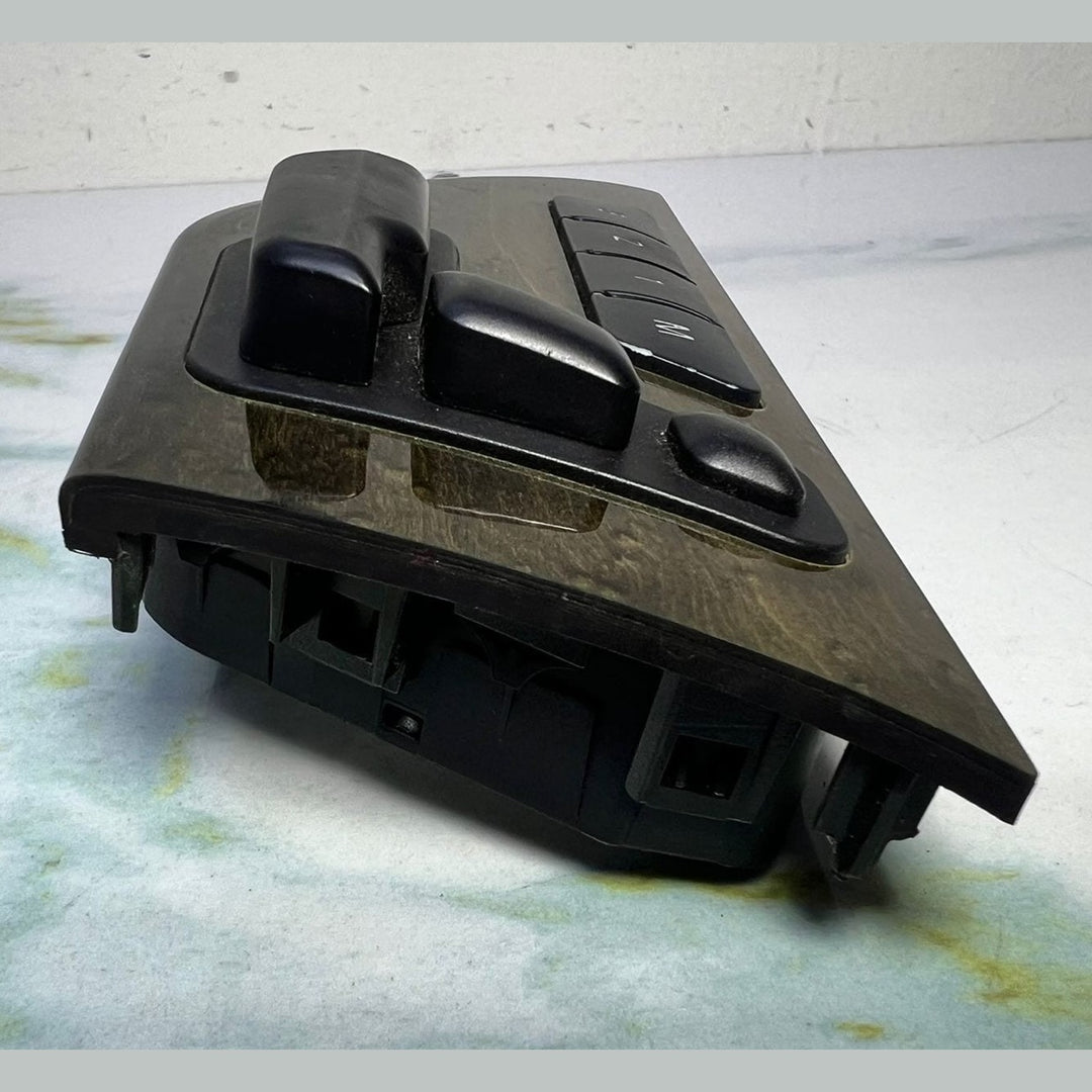 2008-14 Mercedes-Benz C63 AMG Seat Switch Control Panel A2048701679 W204 C-Class