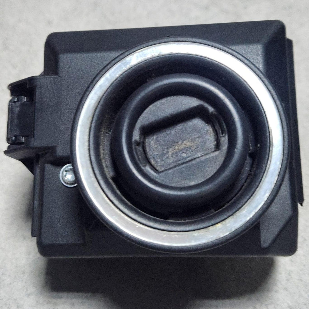 2008-2014 Mercedes-Benz C300 Ignition Switch Module Lock A2079052600