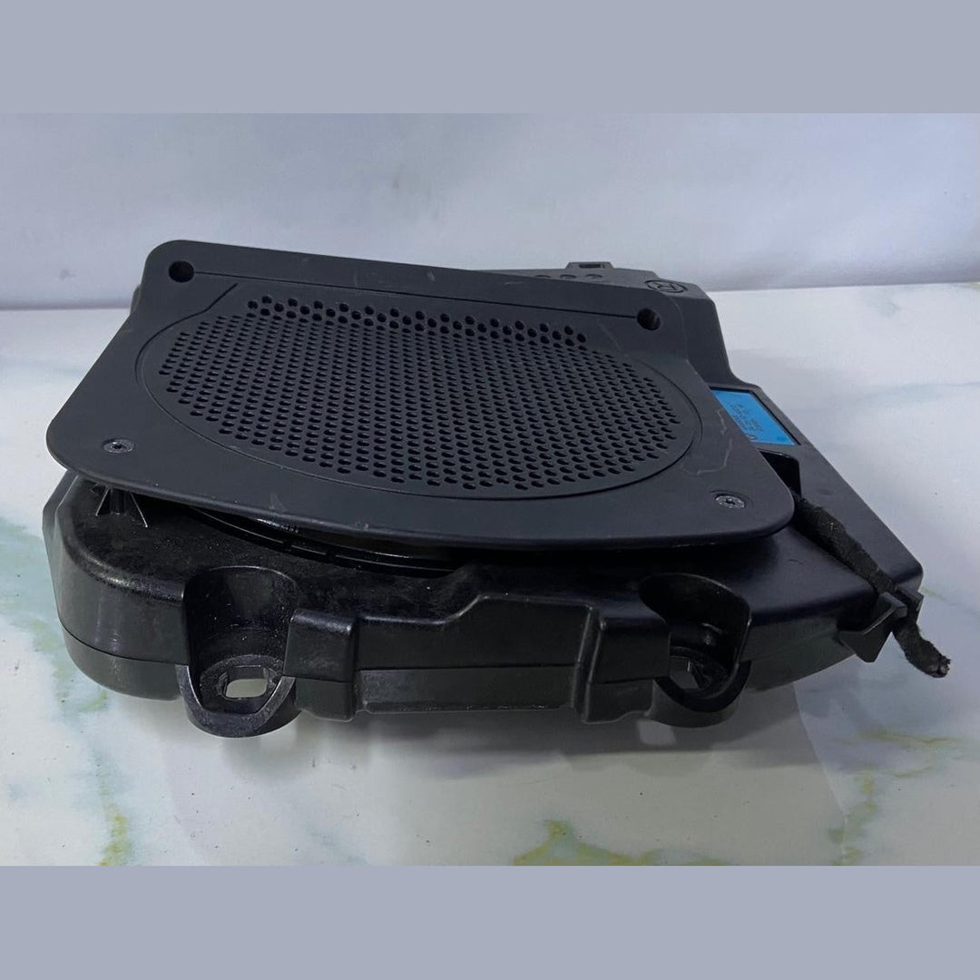 OEM BMW 528i 535i 550i RIGHT Central HiFi Subwoofer 9169686