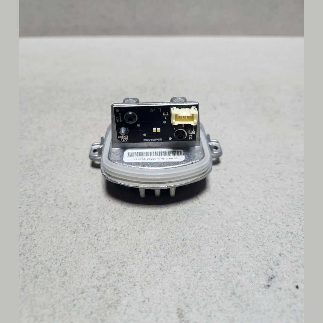 Genuine 2018-2020 BMW 740i Led Headlight Turn Signal Module 9498407 7 Series G11
