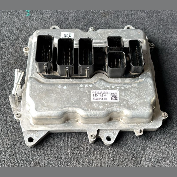BMW F01 F02 F06 F07 F12  550i 650i 8 614 ENGINE CONTROL UNIT MODULE - 8614915