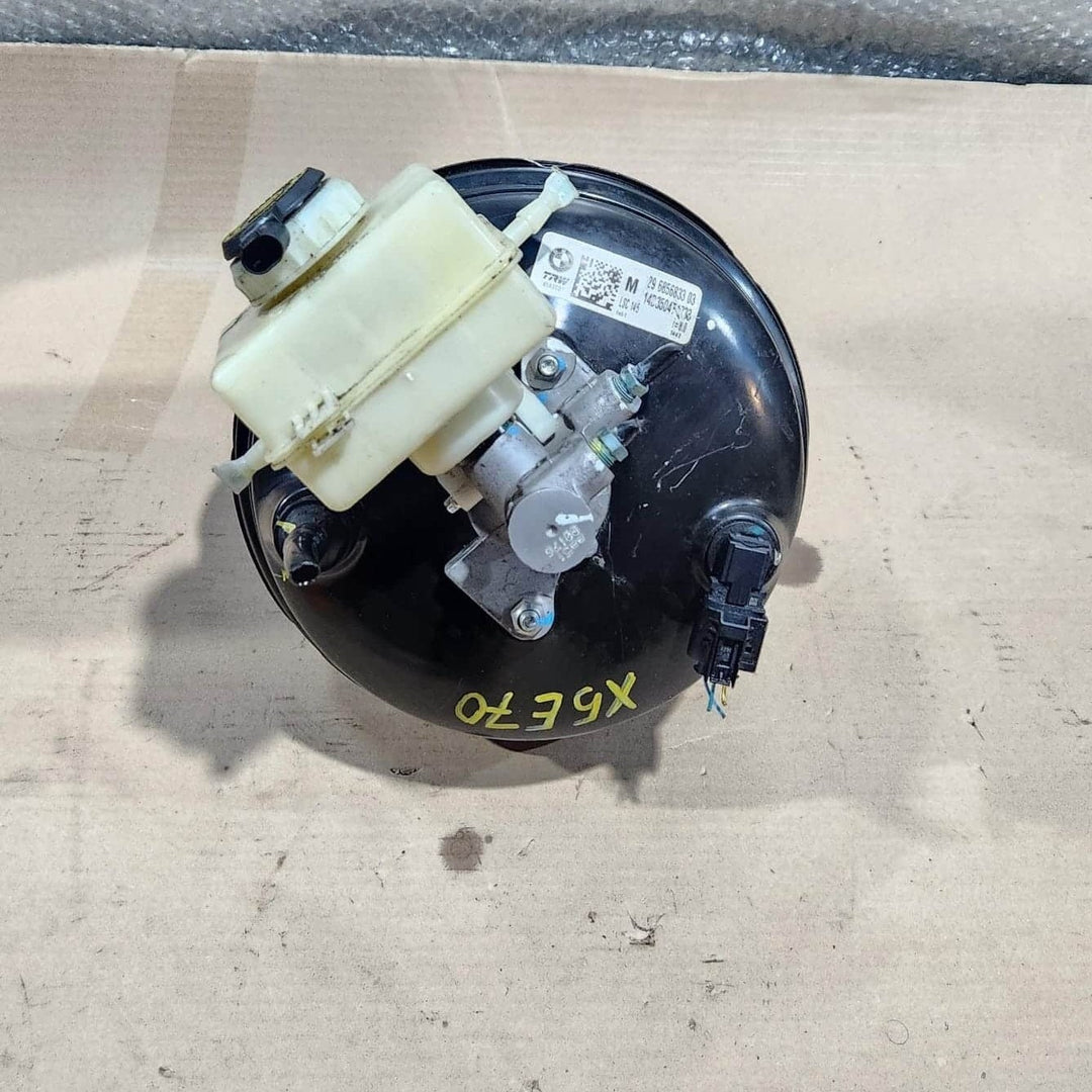 2010-2013 BMW X5 E70 Power Brake Booster ASSEMBLY 6856833 X6 E71