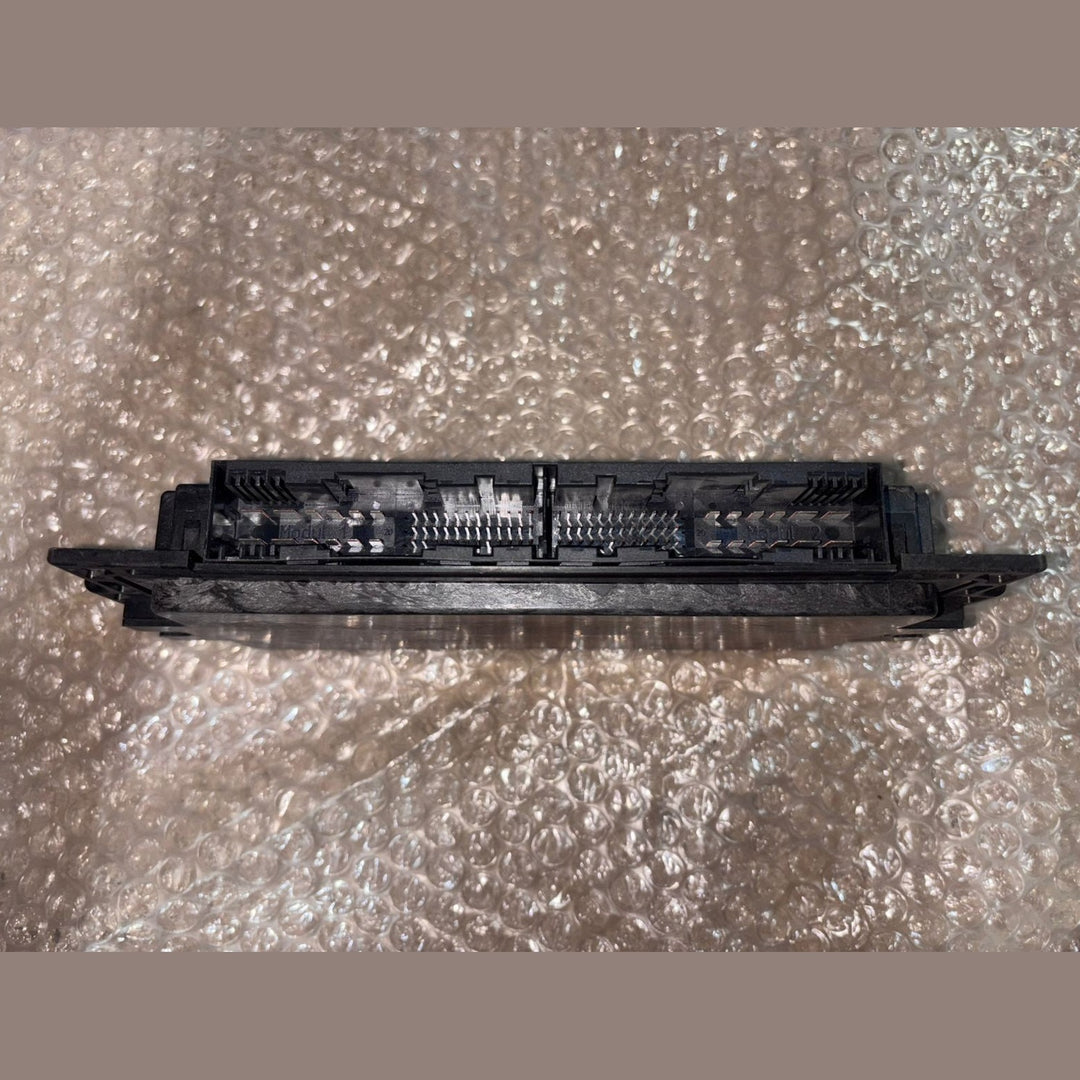 Bmw  E90 320i lci Footwell Control Module Computer   9249082