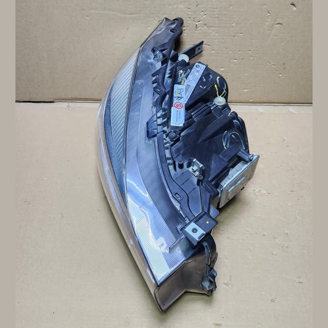 2013-2016 BMW 328i Bi-Xenon Headlight Assembly 7285684 3 Series F34 GT 328i 330i