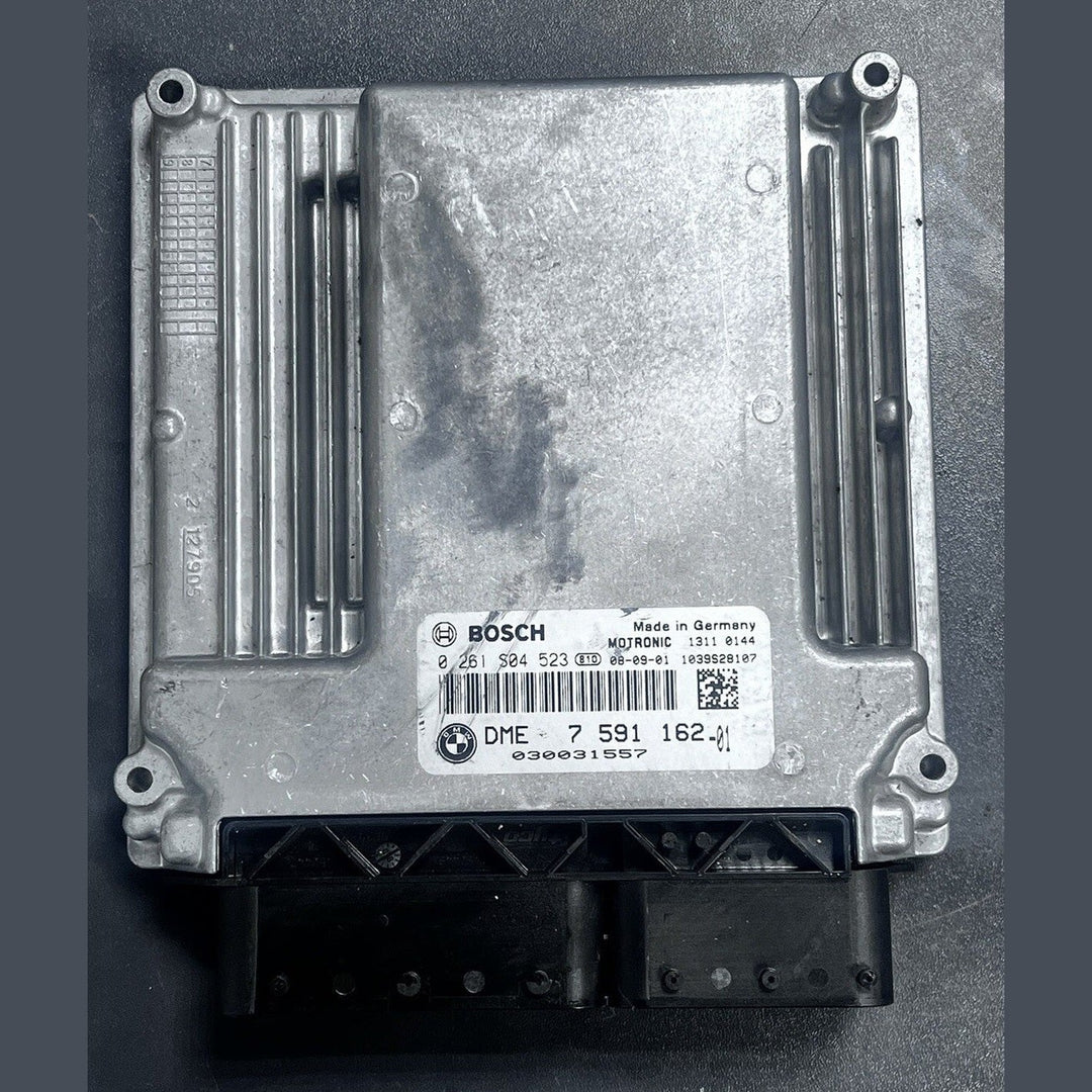 BMW 1 Series E87 E81 116i Engine Control Unit DME 7591162