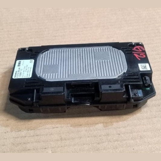 OEM BMW 7 SERIES G11 G12 MOBILE PHONE CHARGING MODULE CHARGER UNIT - 6819365