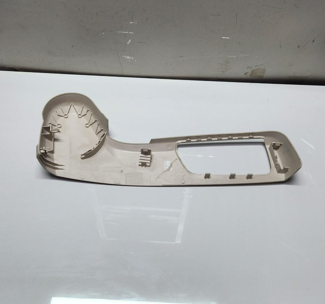 2012-2018 BMW 650i Front Seat Control Surround Trim 7228289