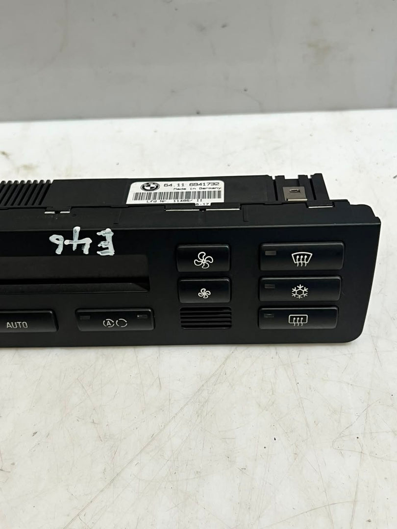 2001-2006 BMW 325i  E46 3 Series 325i, 328i, 330I Climate Control Unit 6941732