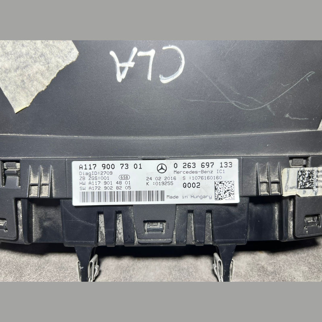 14-17 Mercedes-Benz W117 CLA 250 Instrument Cluster Speedometer A117 9007301 OEM