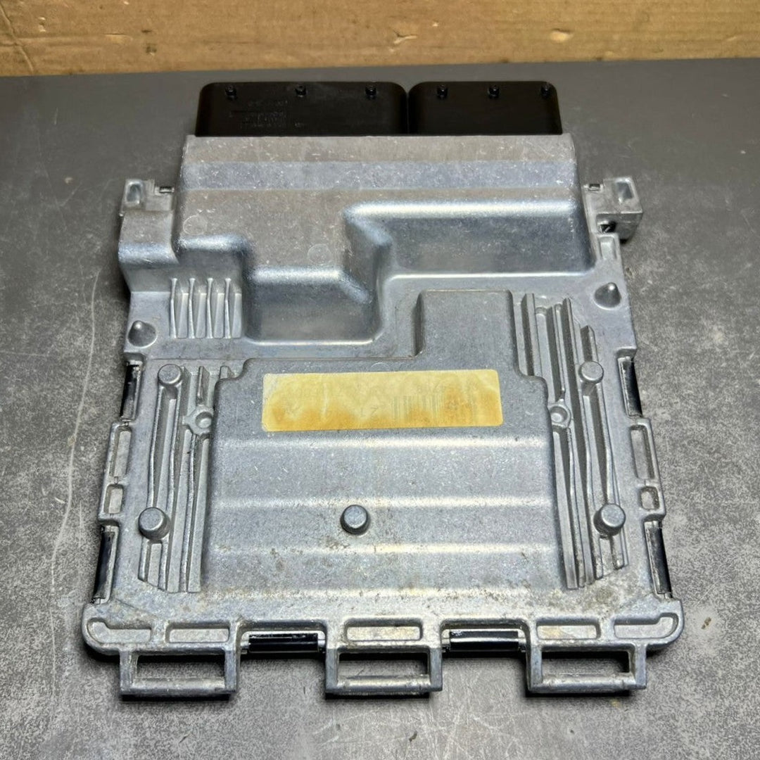 Mercedes Benz W204 C250 ECU ECM Engine Computer Control Module A2711500391