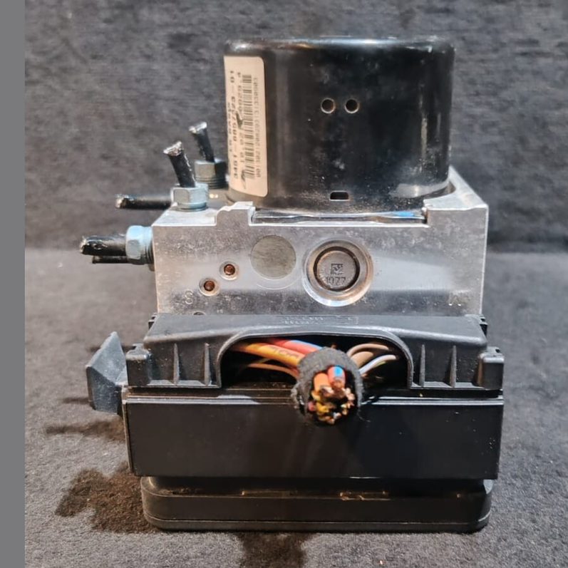 BMW f30 320i 1 SERIES F20 2012 1.6 PETROL ABS PUMP CONTROL MODULE UNIT 6857324