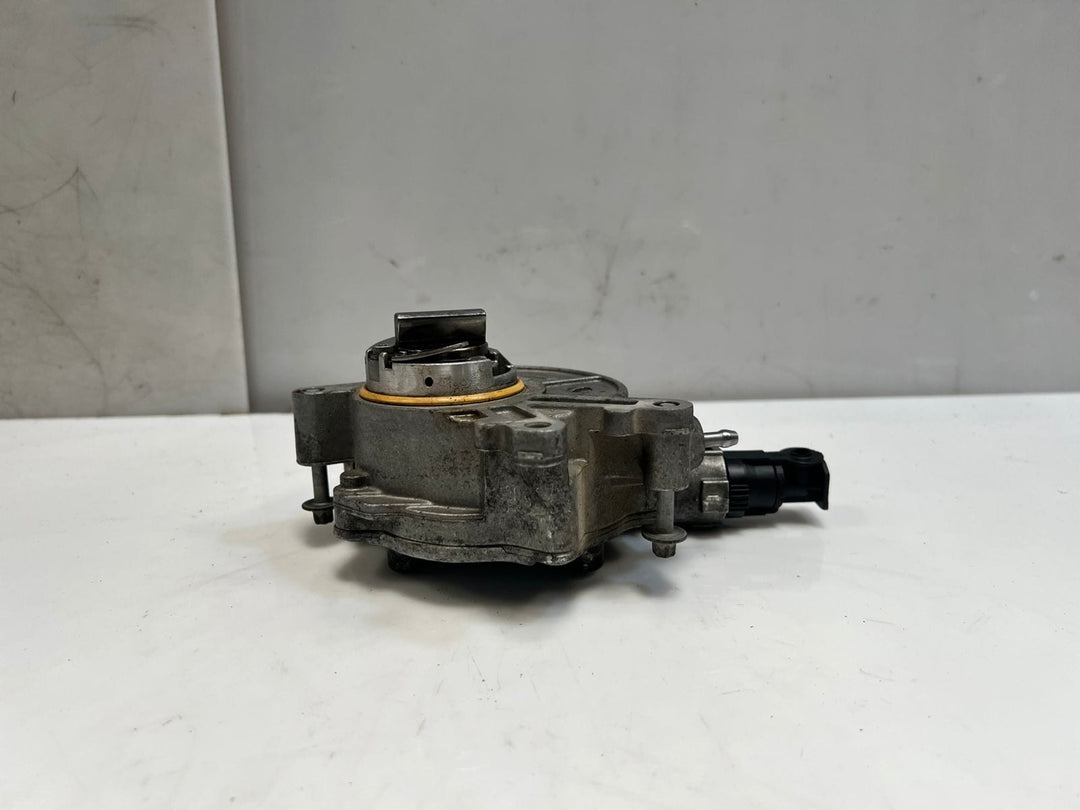 2010-2017 BMW 750i N63 5' 6' 7' X' M5 M6 S63 Brake Booster Vacuum Pump 7566291