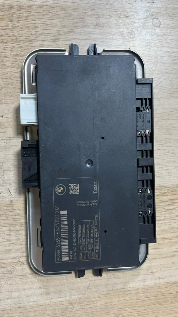 BMW Footwell Light Control Module 6823592 FRM3 LED ADAPTIVE 2016 F10 F02 F25 F26