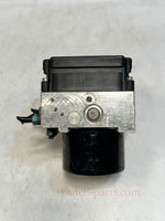 Bild in die Galerieansicht laden, 2013 BMW 320i 3' F30 F31 DSC HYDRAULIC ABS Pump Module 6862246 OEM