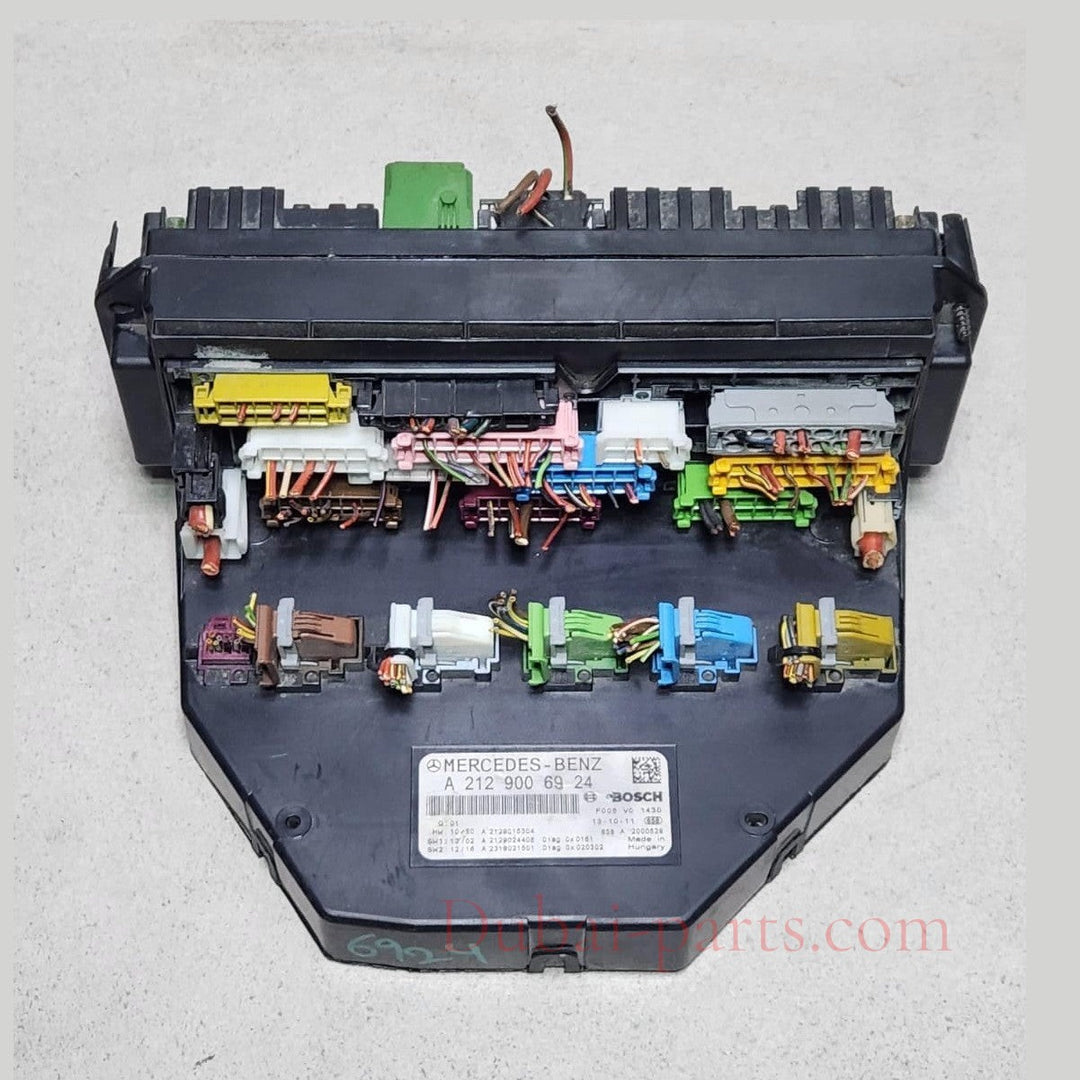 Mercedes-Benz Front SAM Fuse Relay Box A2129006924 E-Class W212 and W207