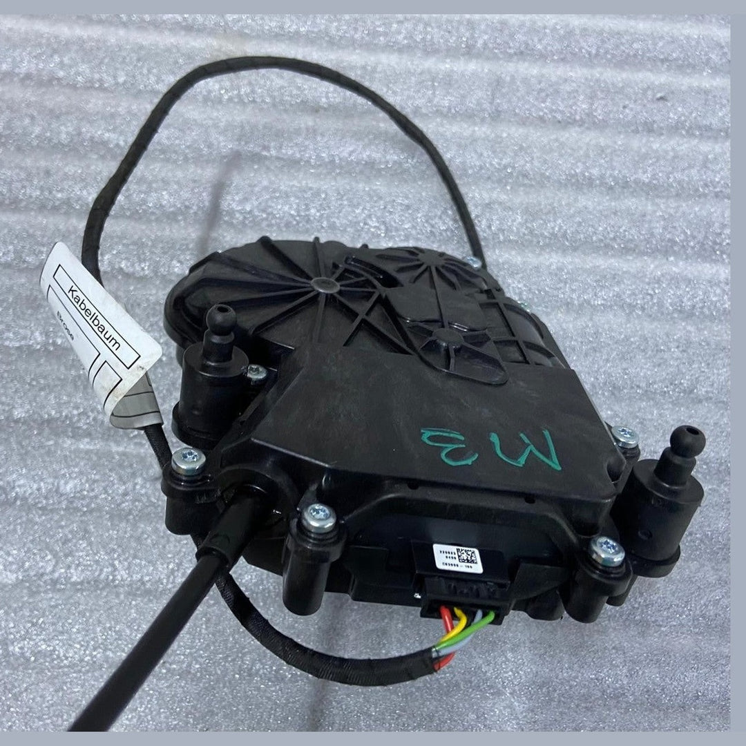 OEM BMW G21 320XD G80 M3  Soft Close Automatic Tailgate Lock Actuator 7430626