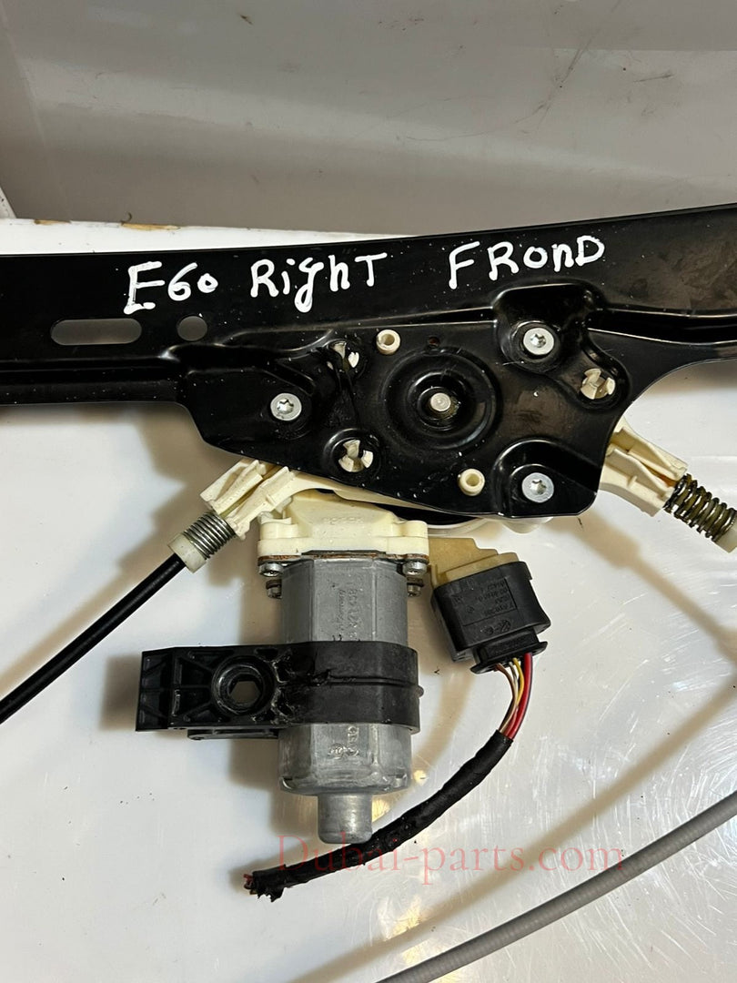 2006-2010 BMW 550i 5 Series E60 E61 Front Right Window Regulator 7184384 OEM