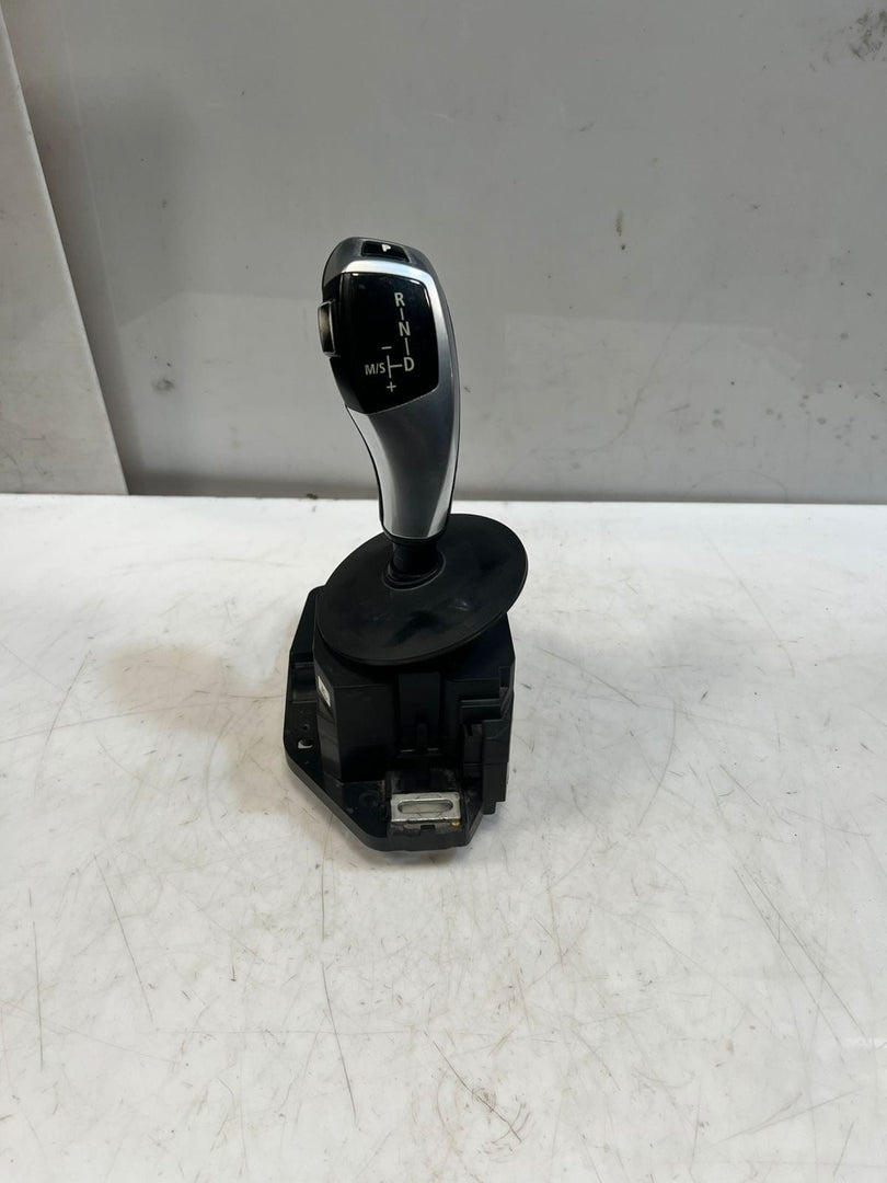 BMW 5 Series E60 and E61 Gear Shifter Selector Automatic 9165669 OEM