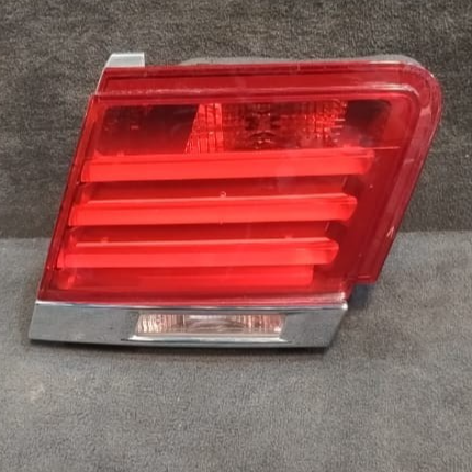 BMW 7 SERIES F01 F02 F04 TINTED REAR RIGHT INSIDE TAIL LIGHT -  7300272