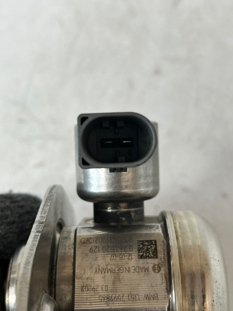 2013-2018 BMW 650i N63 X5 X6 M5 550I xDrive High Pressure Fuel Pump 7599865 OEM