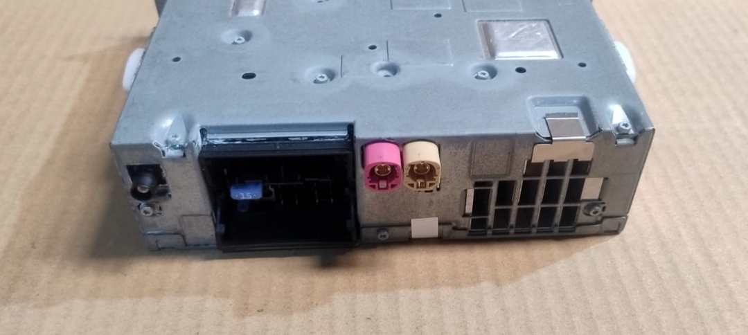 GENUINE OEM BMW X3 F25 F07 BUSINESS CD RADIO HEAD UNIT STEREO PLAYER - 9258265