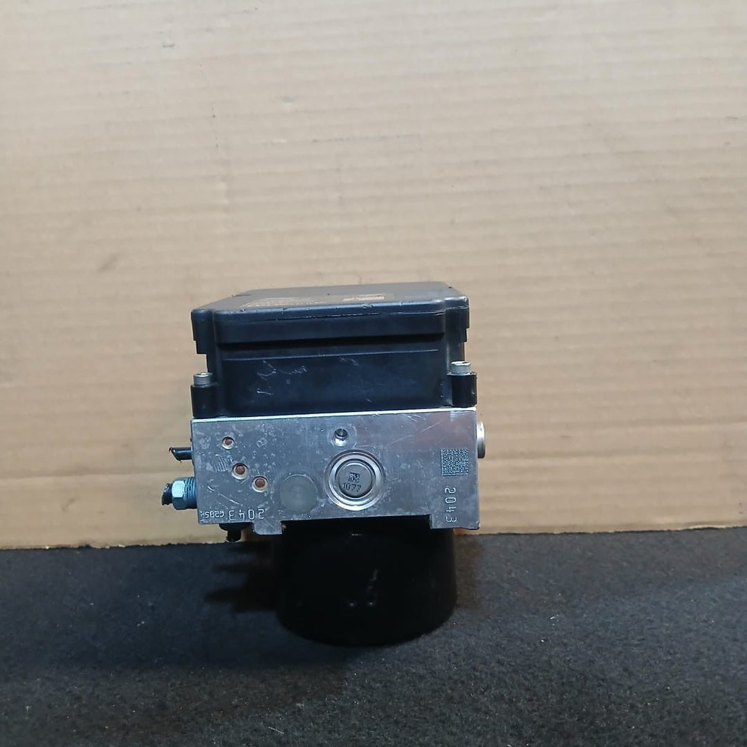 OEM BMW F20 F30 ABS Anti Lock Brake Pump Control Unit 6857324 6857323
