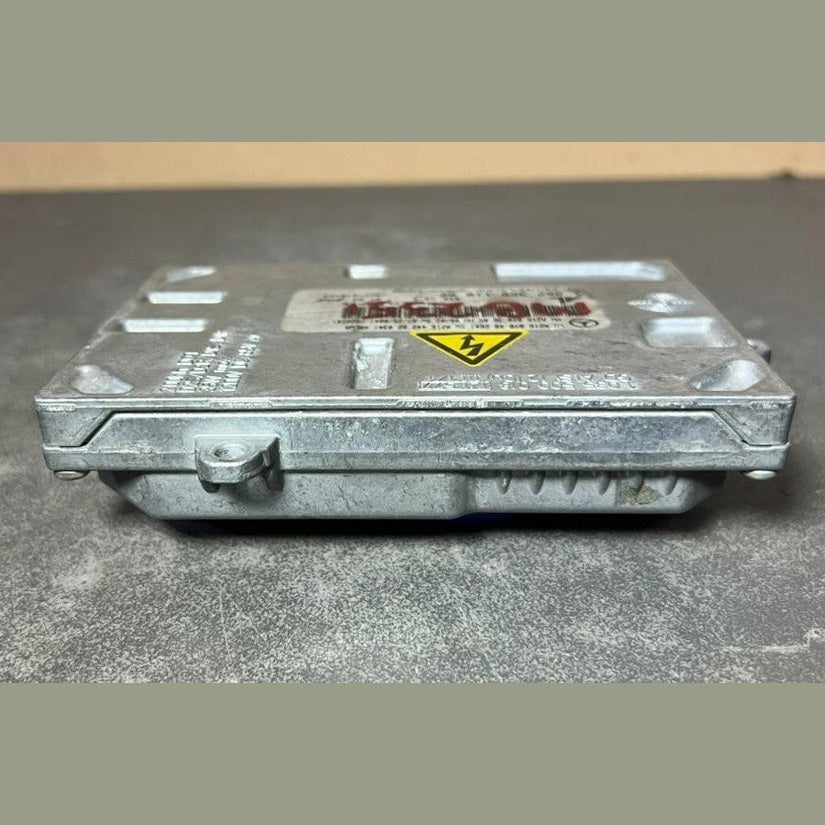 Mercedes Benz W221 Xenon Light Headlight Control Module Unit A216 8704826 OEM