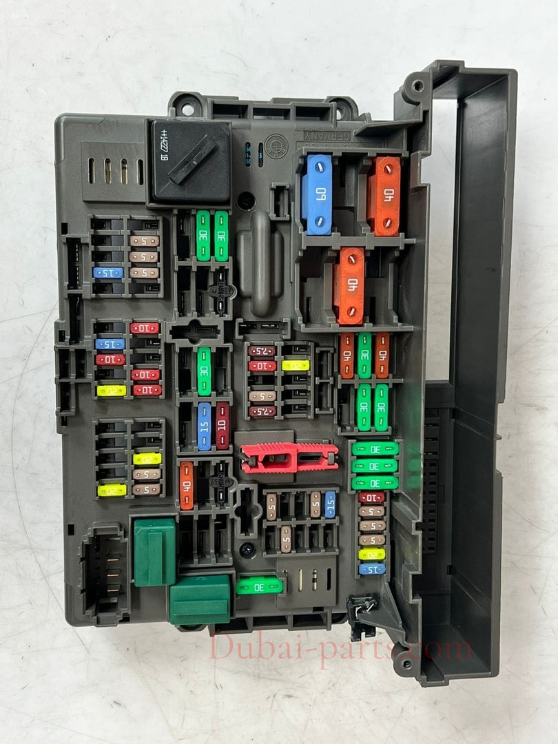 2007-2013 BMW 328i E90 E91 E92 E84 Front Power Distribution Fuse Box 9119444 OEM