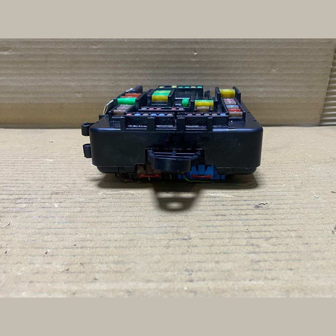 2013-2018 BMW X5 Rear Fuse Box 6819651  X5 F15, X6 F16, F85, and F86