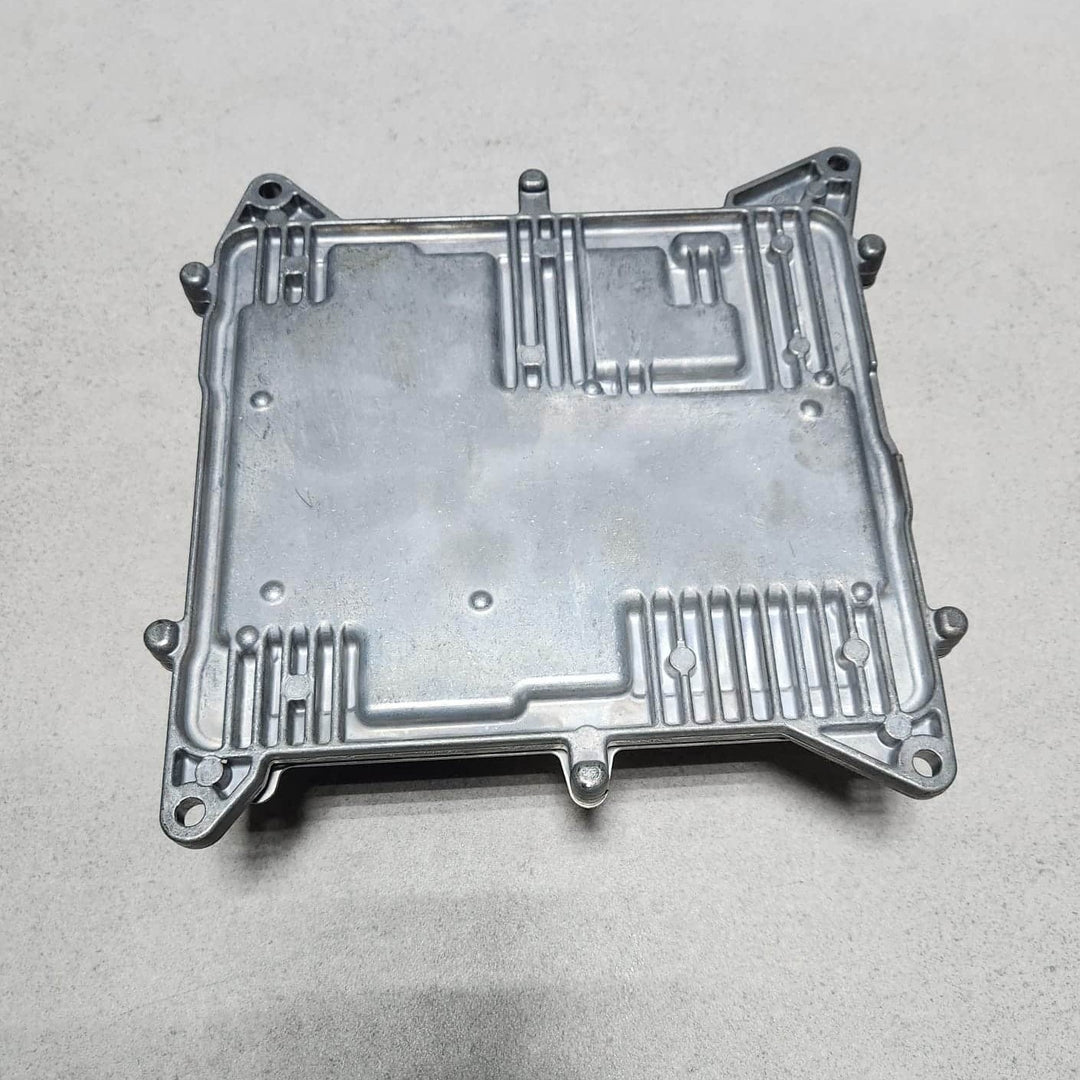 2012-2017 BMW 320i Engine Control Unit DME8606306 F30 320i F10 F11 F25