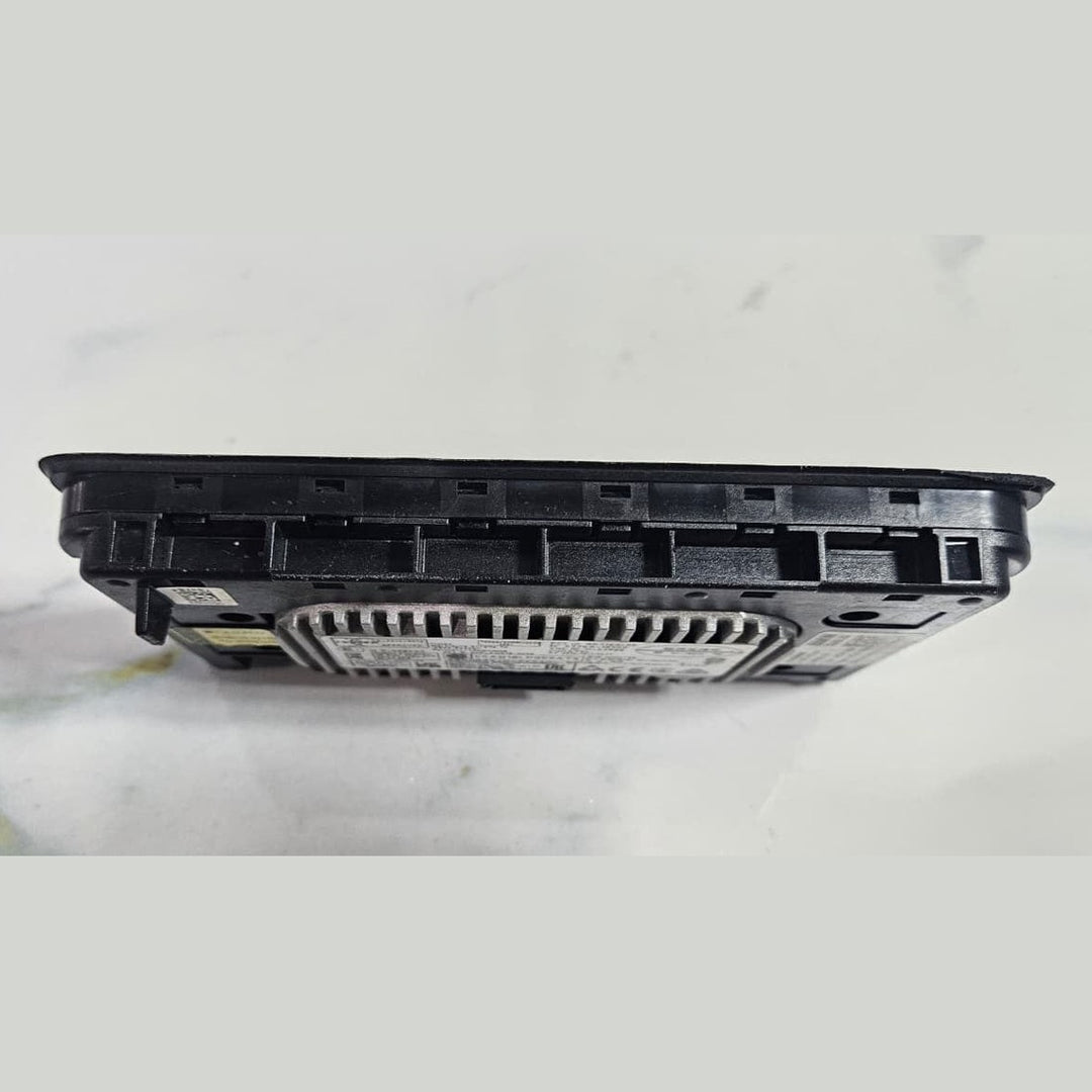 2021-2022 BMW 740i Wireless Charging Tray 5A3E813 G11, G12 LCI, G16, G20, G29 Z4