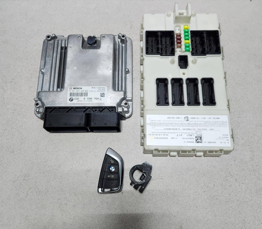 BMW Engine Control Unit 8598760 X5 F15 2.5 B47D20D TWIN TURBO DIESEL ECU SET 