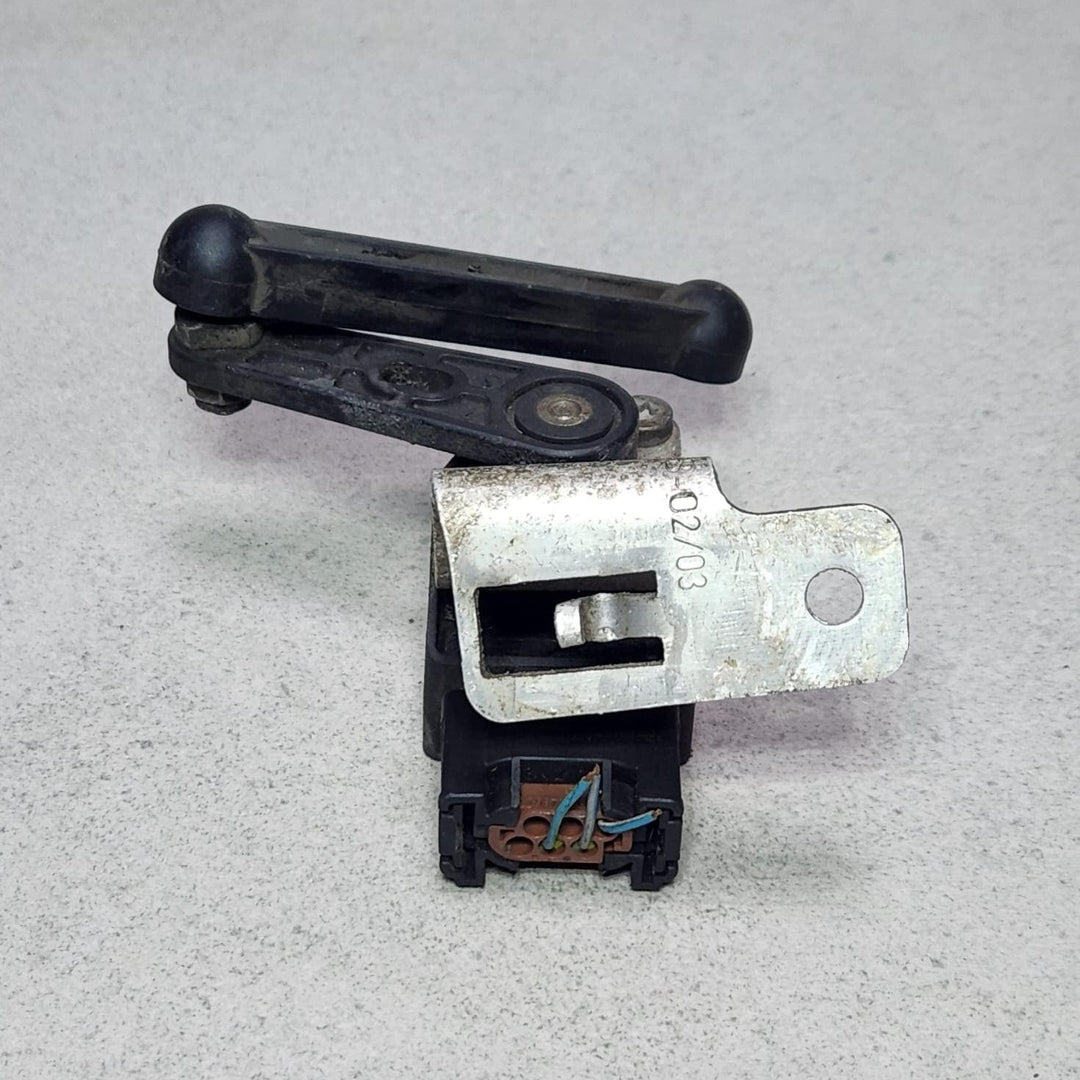 BMW Headlight Level Sensor Rear Xenon 6861351 5 Series F10 F11